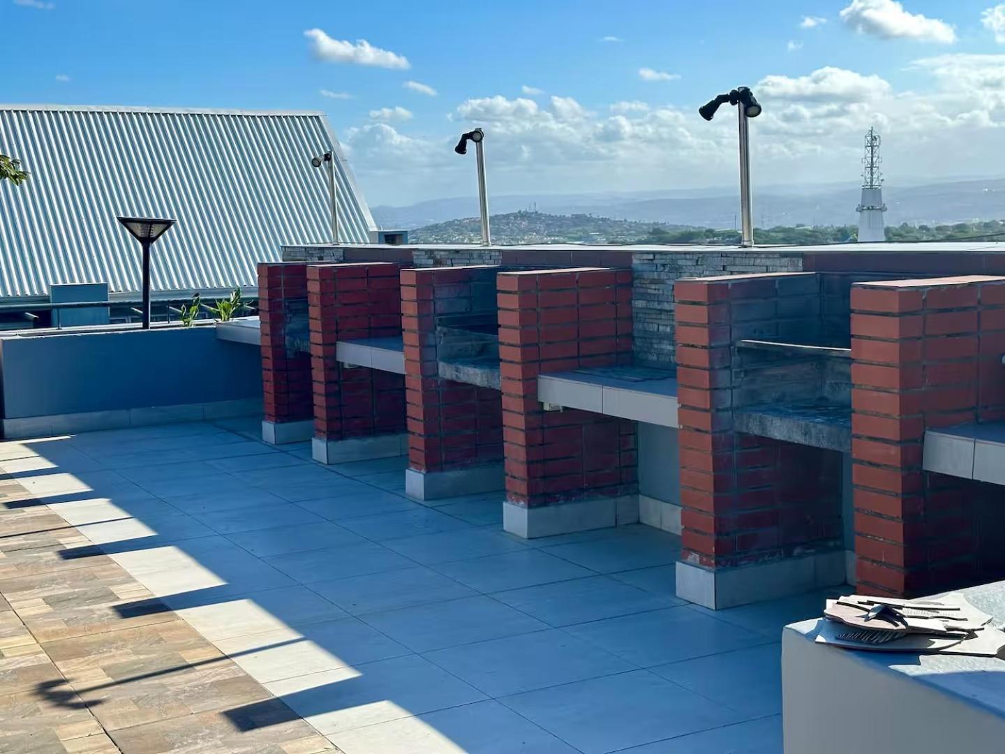 Stunning 2 Bed - Rooftop Braai Area - Sunset Views Durban Esterno foto
